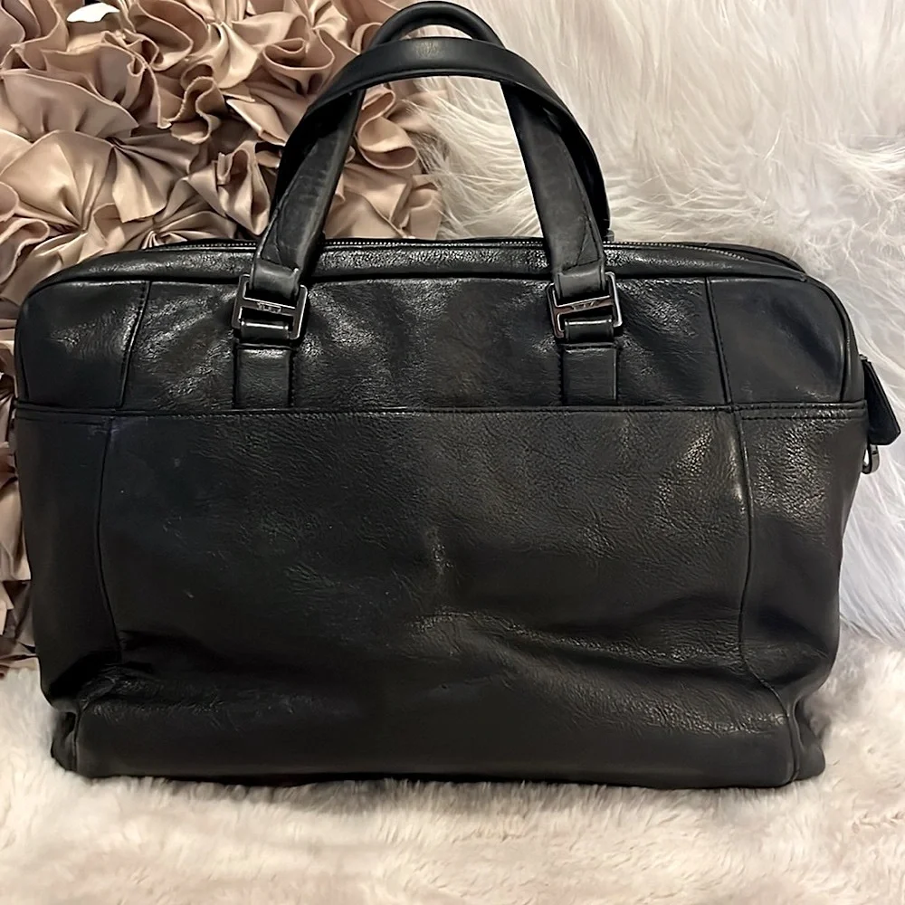 TUMI Vintage Black Leather Beacon Hill Portfolio Organizer Unisex Laptop Bag